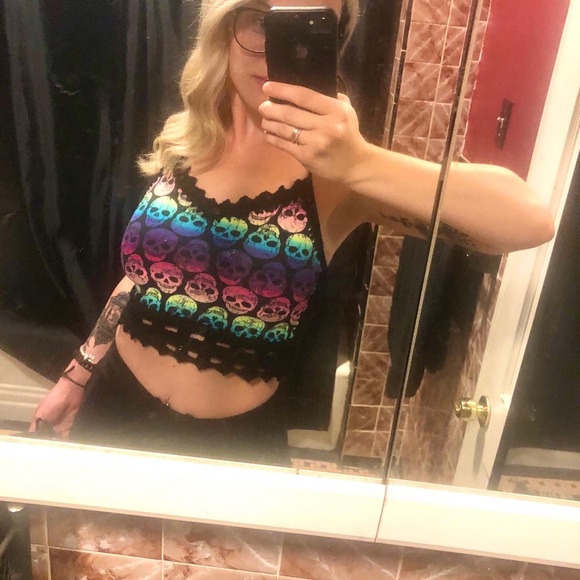 🖤 Handmade Skull Crochet Crop Top. - Picture 3 of 6